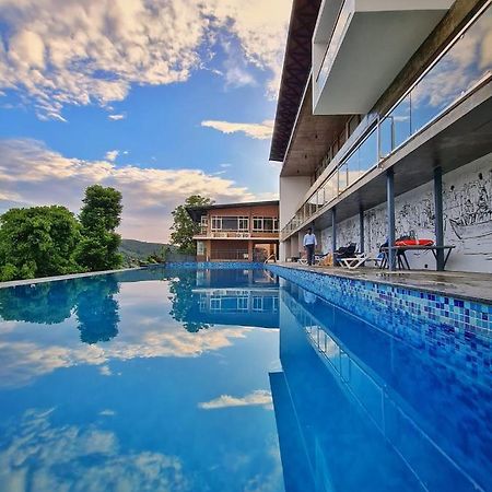 Nexstay Grand Chaliyar Resort Edavanna Exterior photo