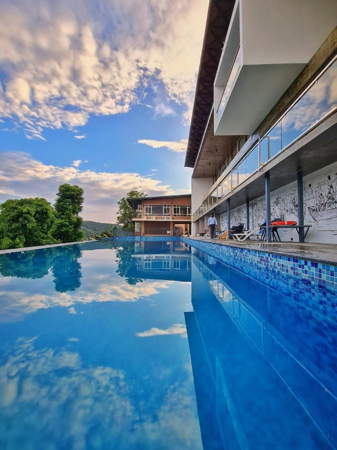 Nexstay Grand Chaliyar Resort Edavanna Exterior photo